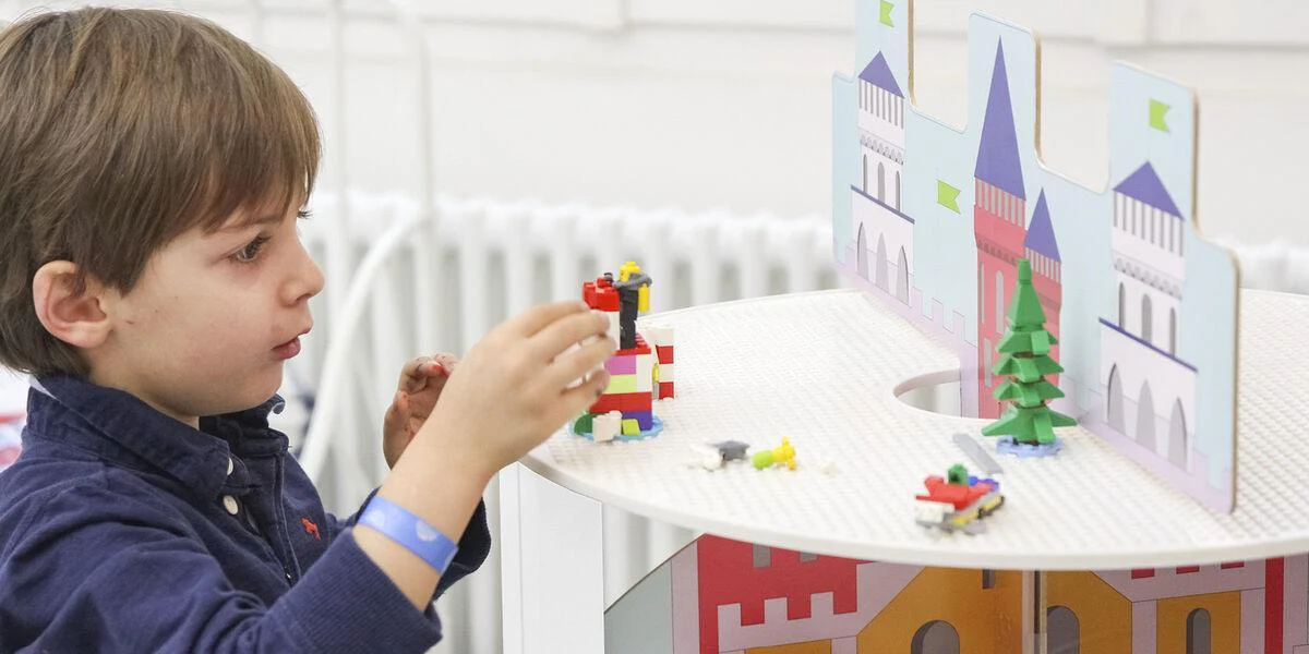 Stokke®™ MuTable™ Scenarios Bricks Tower V1 - Image 5