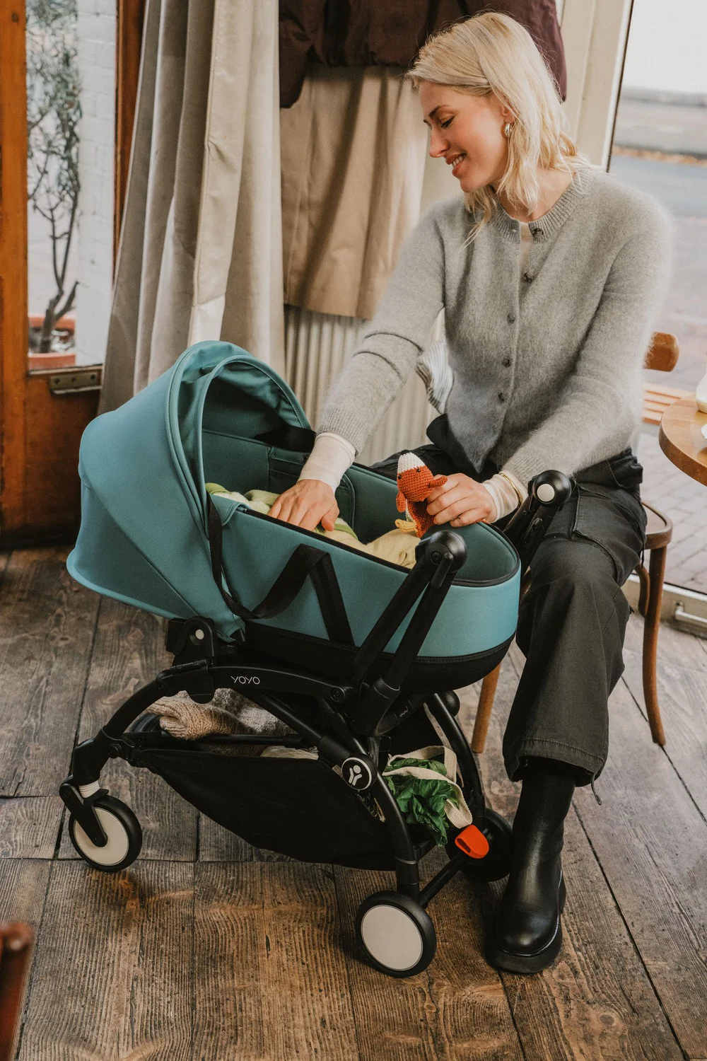 Stokke® YOYO³ Stroller - Compact Stroller Newborn Shell to Toddler Black/Aqua - Image 11